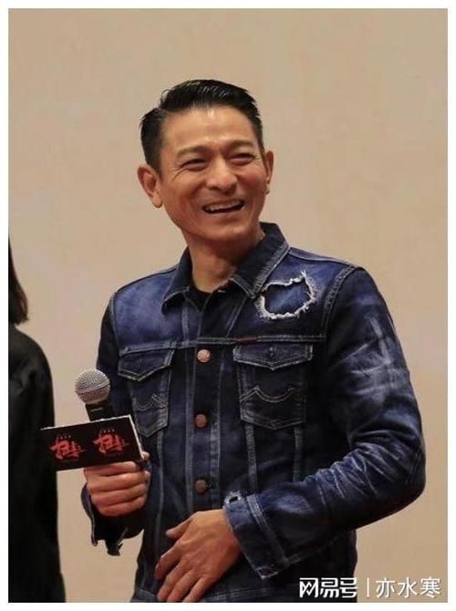 刘德华评价李连杰两人私下关系究竟如何