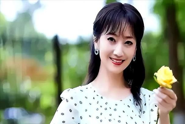 刘德华评价赵雅芝演技直言她是永远的经典