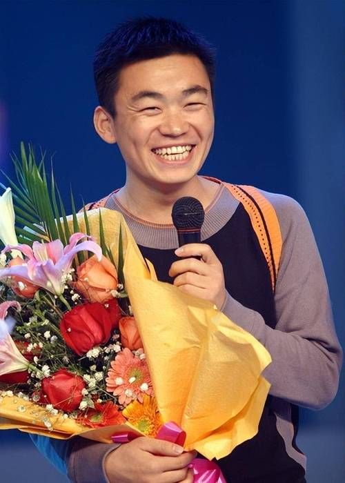 刘德华谈王宝强成长 称赞他努力又谦虚