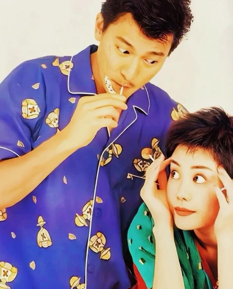 刘德华谈王菲春晚表现：朋友圈都在看！