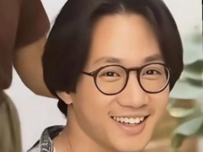 刘德华谈黄家驹视频首公开 分享音乐之路点滴