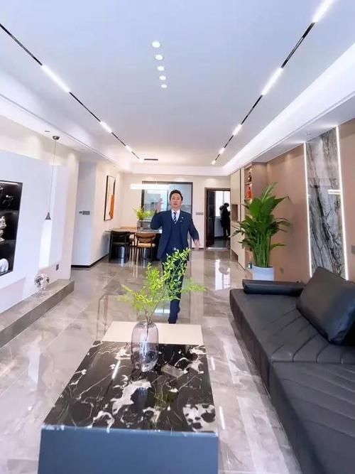 刘德华豪宅照片曝光网友热议明星生活