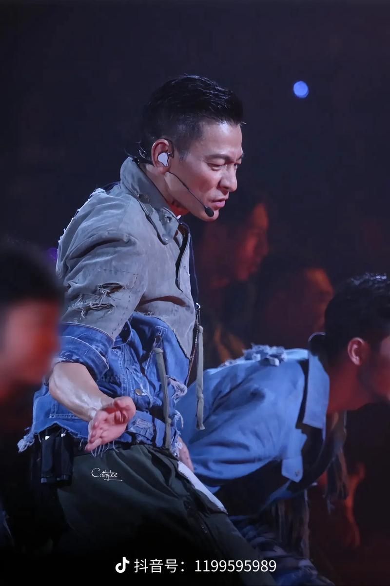 刘德华超话：关注华仔，不错过任何精彩瞬间！