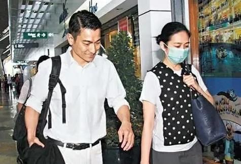 刘德华跟谁结婚了原来是她一直低调相伴