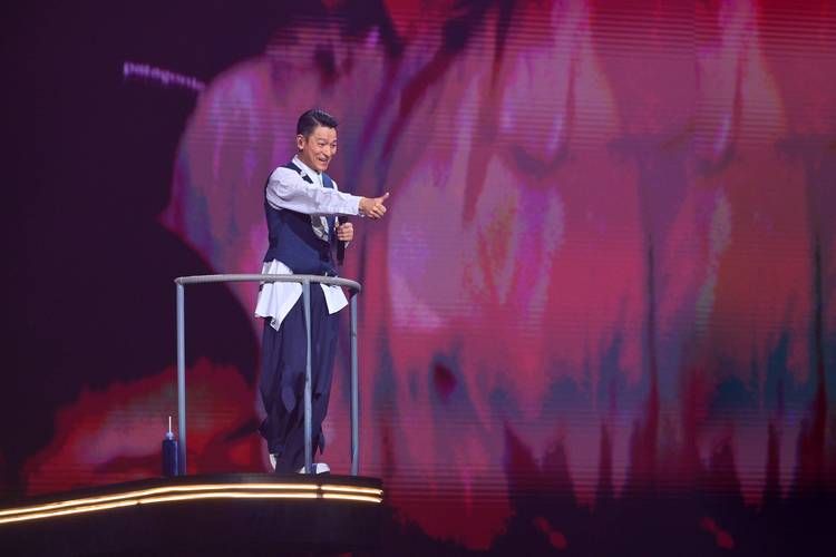 刘德华跳舞视频大全 动感舞姿精彩瞬间