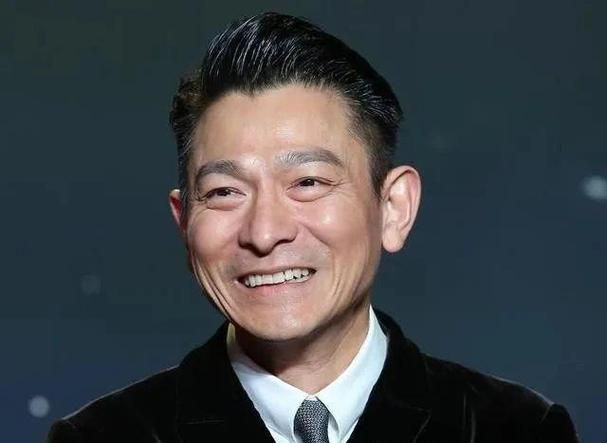 刘德华那年出生的 揭秘天王真实年龄
