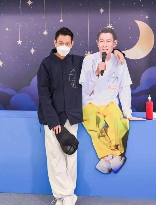 刘德华郭富城同台演出？看看两位天王的精彩瞬间！