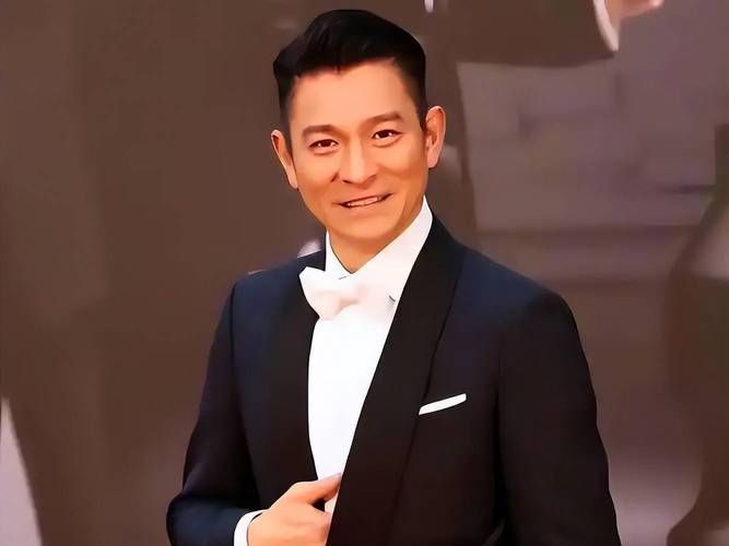 刘德华郭富城：多年友谊，台上台下，兄弟情深！