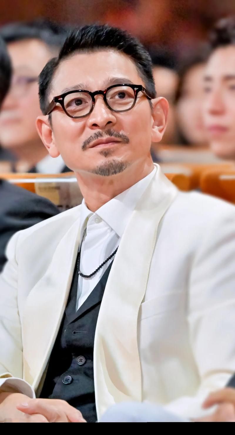 刘德华金鸡奖获奖视频完整版 看天王如何感谢粉丝