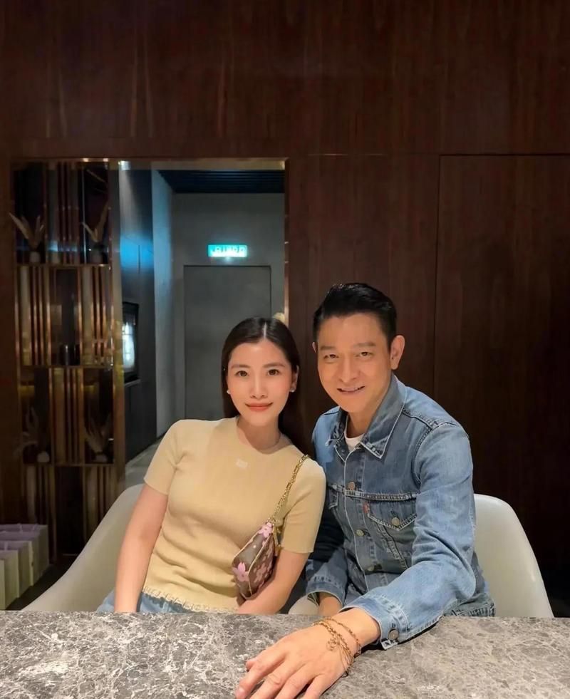 刘德华隐婚多少年曝光 原来他早就结婚了