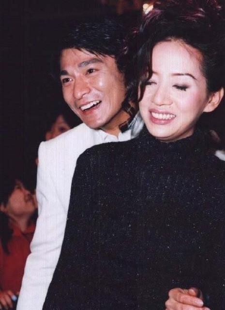 刘德华隐婚多少年曝光 原来他早就结婚了