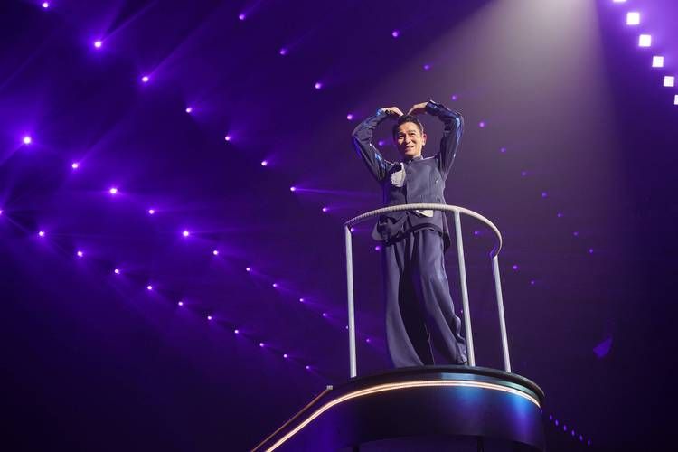刘德华马来西亚演唱会现场视频曝光 经典歌曲引全场大合唱