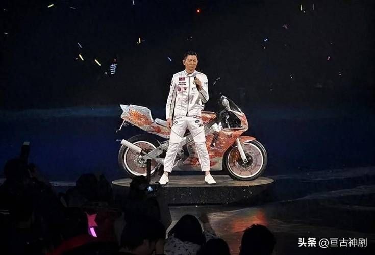刘德华骑摩托车的歌曲有哪些？盘点华仔经典飙车歌！
