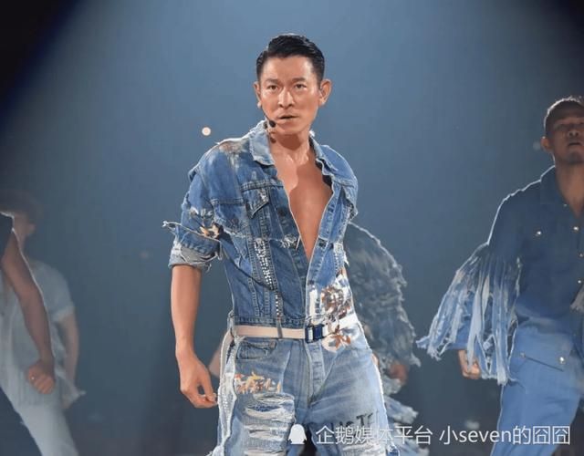 刘德华黄发造型曝光 网友直呼认不出