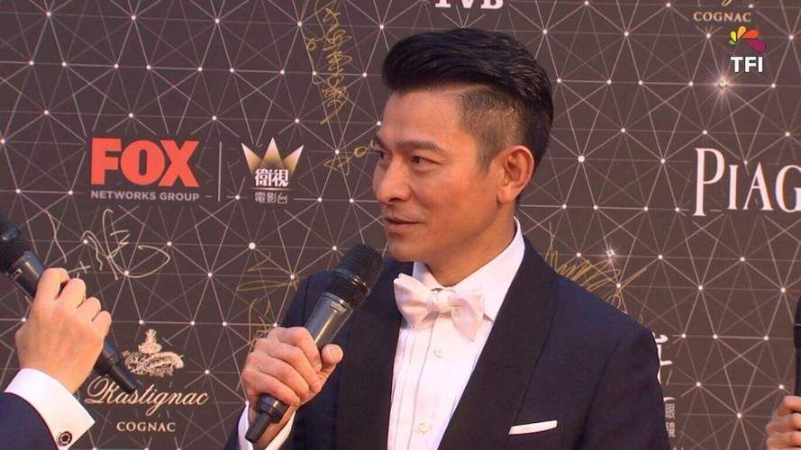 刘德华黄头发照片高清大图 粉丝疯狂收藏