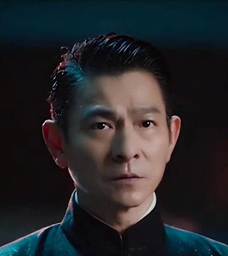 刘德华黑白头像合集 回顾天王不同时期造型