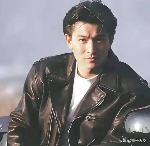 刘德华黑白头像合集 回顾天王不同时期造型