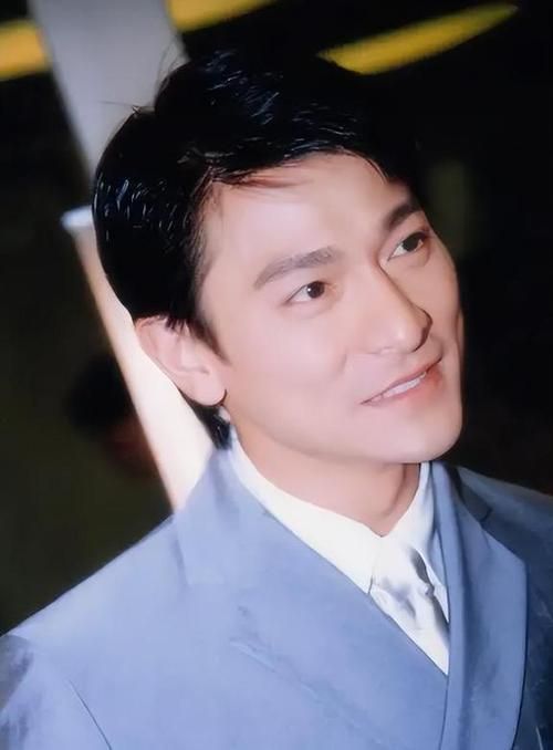 刘德华黑马王子：王晶执导的爱情喜剧，带你重返旧时光