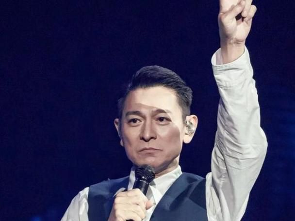 刘德华：爱国精神与演艺事业的完美结合