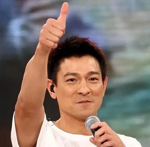华表奖影帝刘德华视频回顾：精彩瞬间不容错过