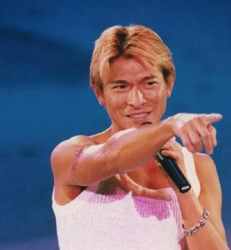 回忆杀！99年刘德华演唱会，你记得哪些精彩瞬间？