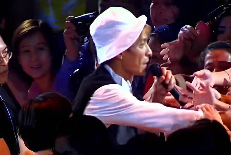 回忆杀！99年刘德华演唱会，你记得哪些精彩瞬间？