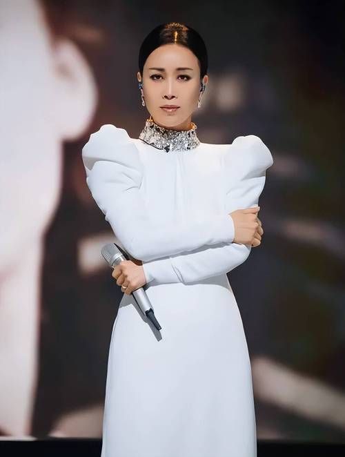 夏洛特烦恼那英扮演者叫什么名字演技获赞