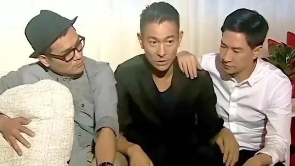 天王刘德华演唱会，张家辉惊喜现身引爆全场