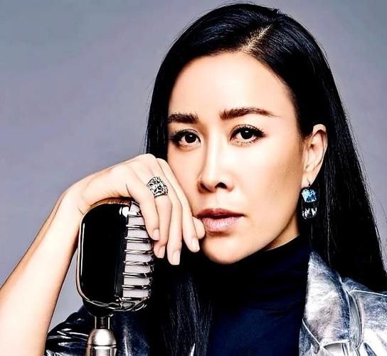 好声音学员睡那英细节曝光当事人回应