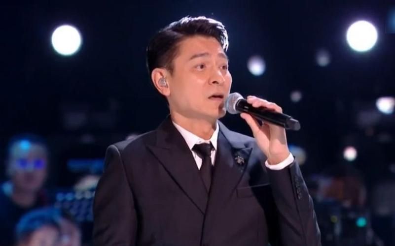 好声音第五季刘德华献唱 压轴表演惊艳全场