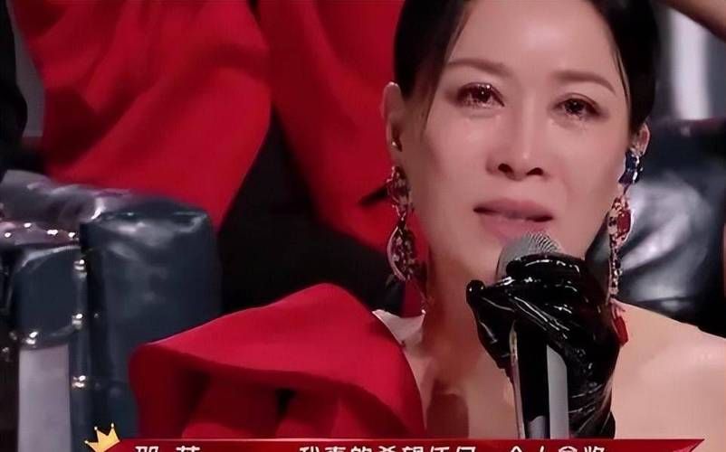 姚贝娜和那英在好声音中的精彩互动