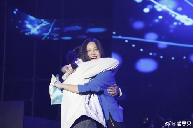 姚贝娜和那英怎么回事她们的故事让人唏嘘不已