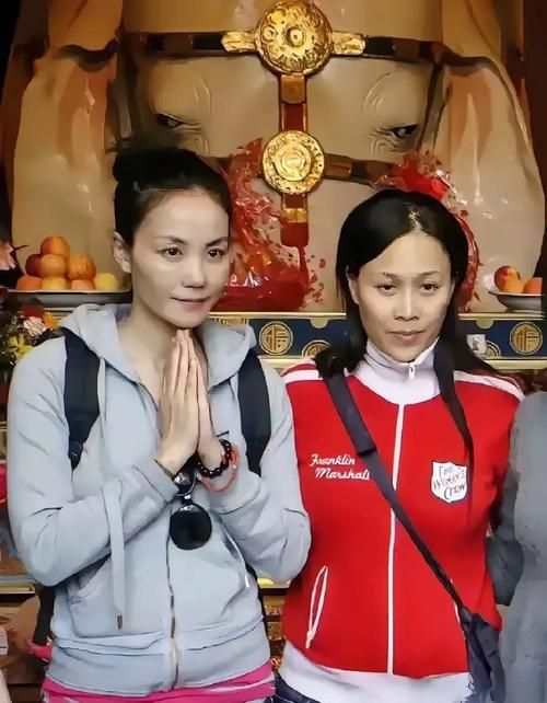 岁月如歌王菲那英同台瞬间勾起多少回忆