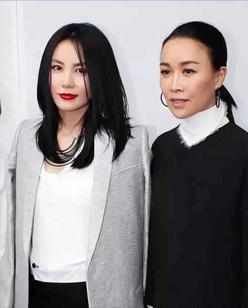 岁月歌曲王菲那英合唱版本对比哪一版更打动人心