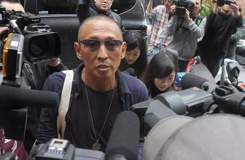 崔永元采访刘德华现场视频两人幽默互动引热议