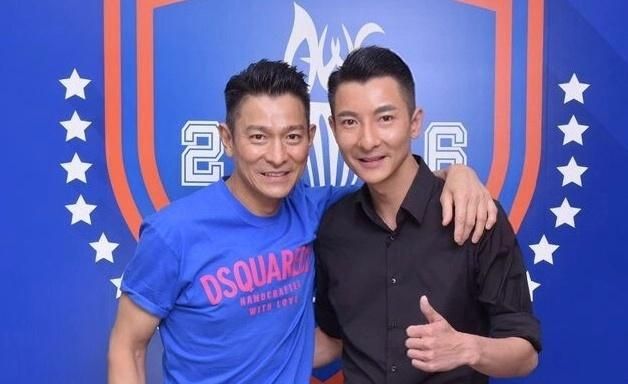 开门大吉刘德华模仿者唱歌视频爆红网络