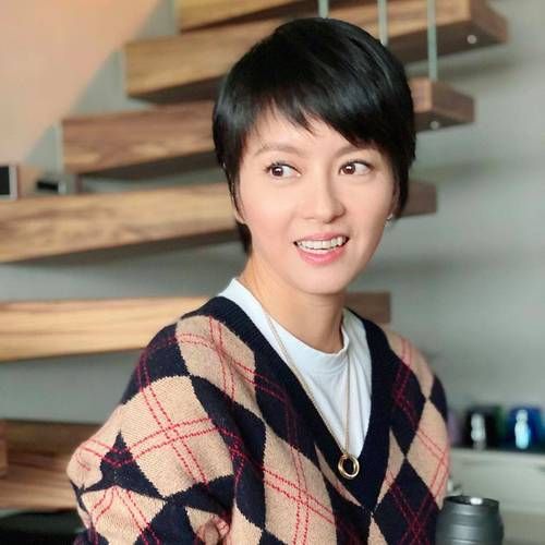 开门大吉模仿刘德华舞台造型相似度超高