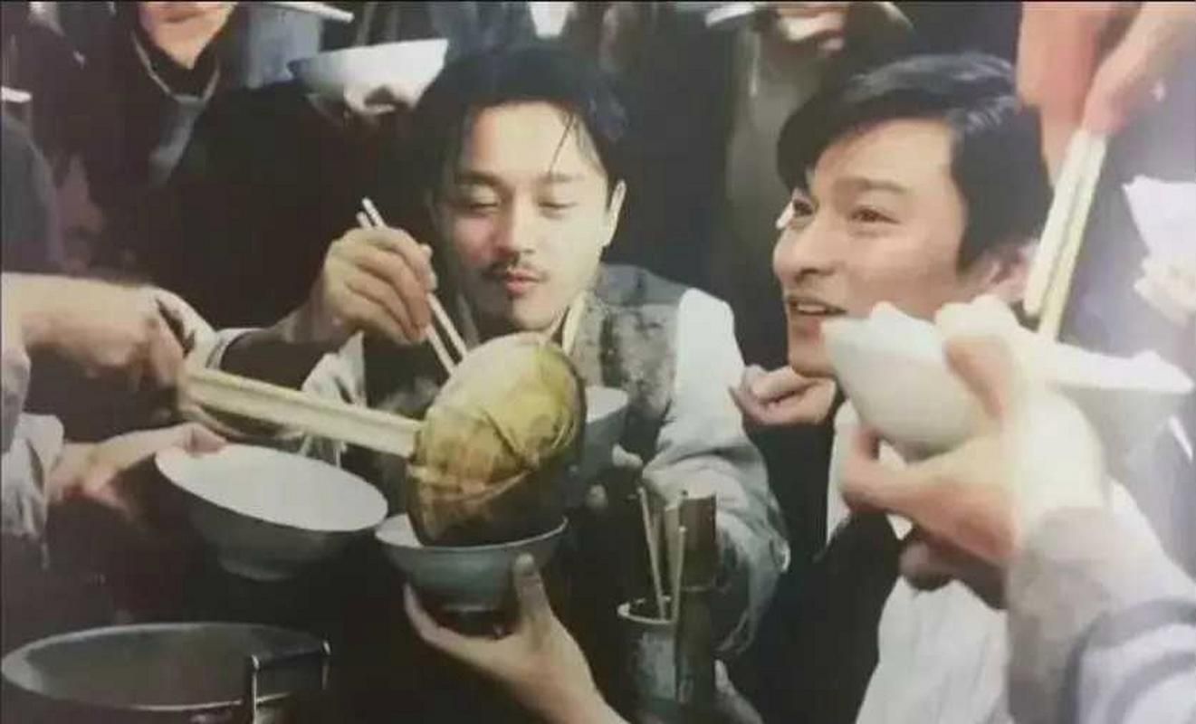 张国荣和刘德华谁大 谁才是真正的大哥