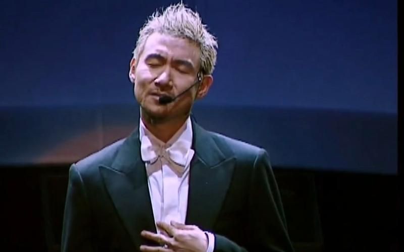 张学友2003演唱会精彩瞬间 不可错过的音乐盛宴