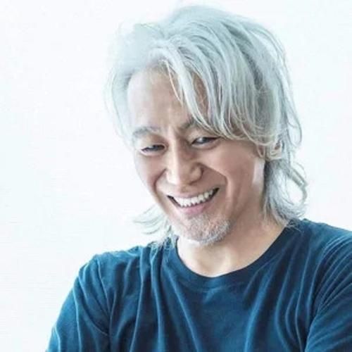 张学友与玉置浩二的音乐风格对比谁更胜一筹