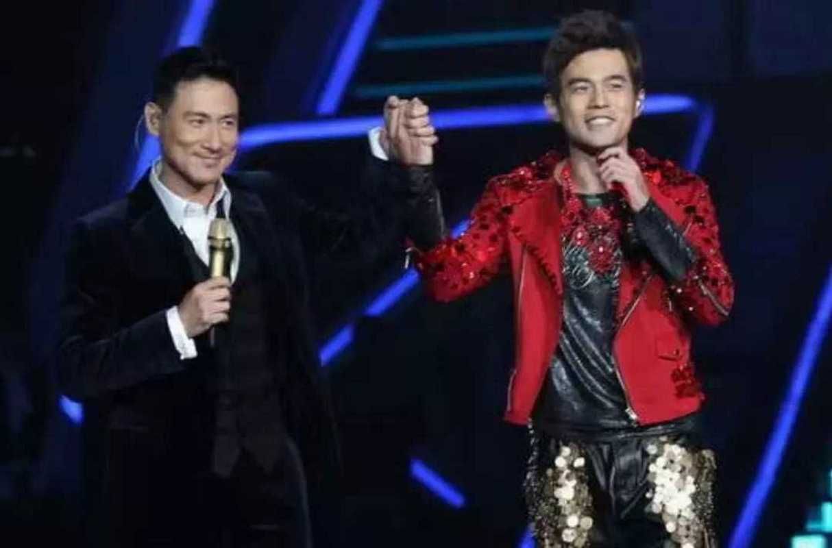 张学友和周杰伦的歌风格对比谁更胜一筹