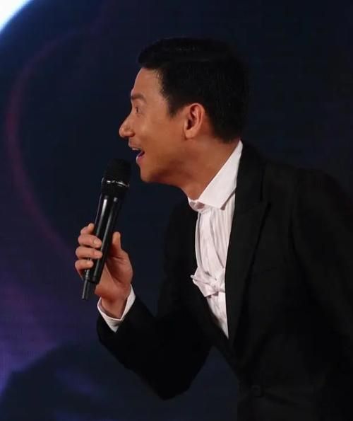 张学友在华语乐坛地位无可争议他为何深受观众喜爱