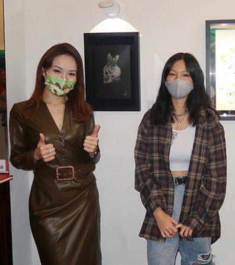 张学友女儿今年多大 揭秘歌神家庭生活近况