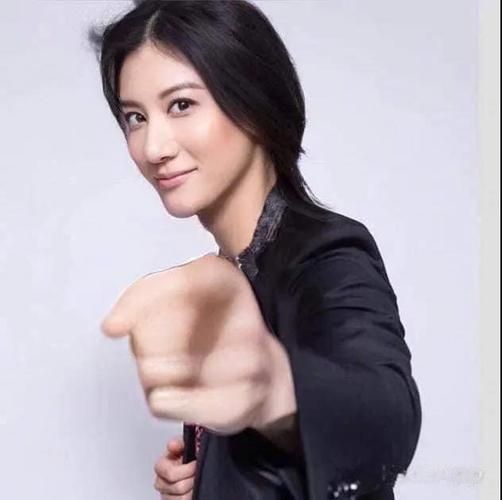 张学友女助理照片曝光 网友直呼颜值不输明星