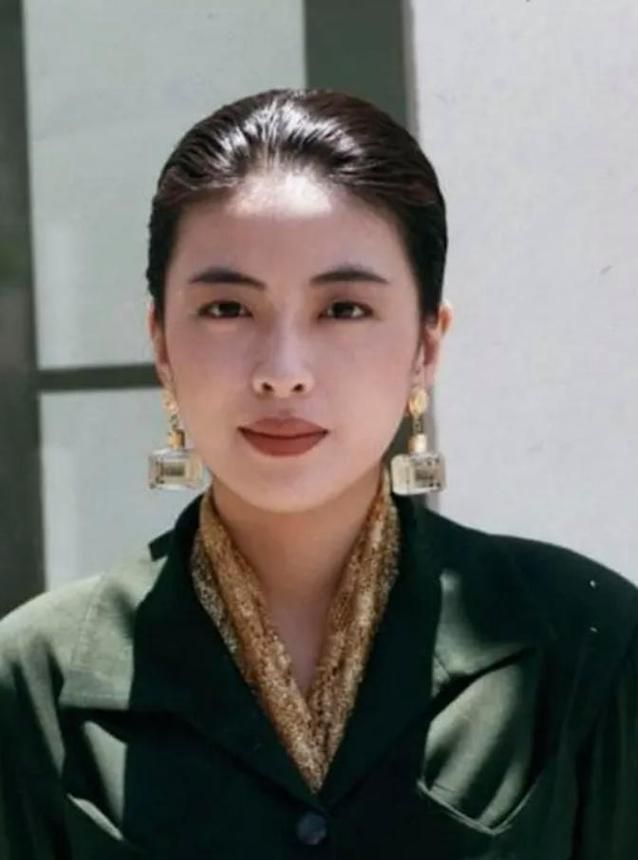 张学友妻子罗美薇近况曝光 低调生活引关注
