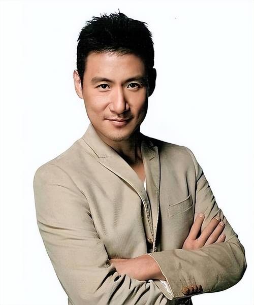 张学友左手受伤真相曝光 原来是因为这个原因