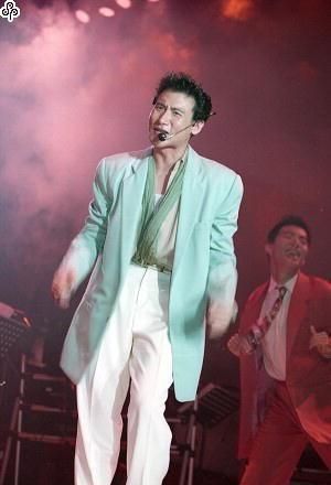 张学友年轻时候的照片 原来男神也曾是小鲜肉