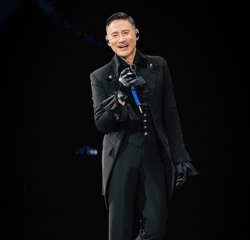 张学友往事只能回味 带你回顾歌神的黄金岁月