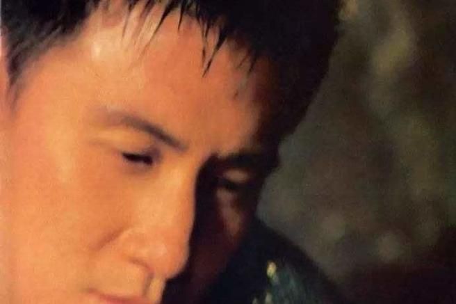 张学友微尘歌词解析 每一句都唱进心里