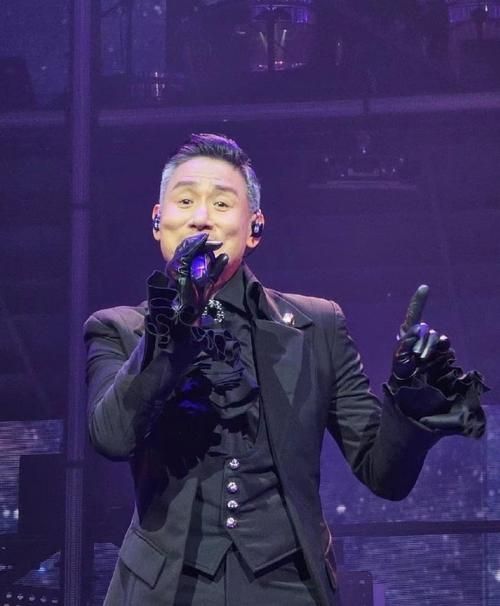 张学友旧情绵绵演唱会现场直击 万人合唱回忆杀来袭
